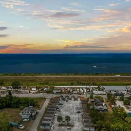 Inviting Oasis - Cozy, Spotless, And Comfortable Room Pahokee Dış mekan fotoğraf